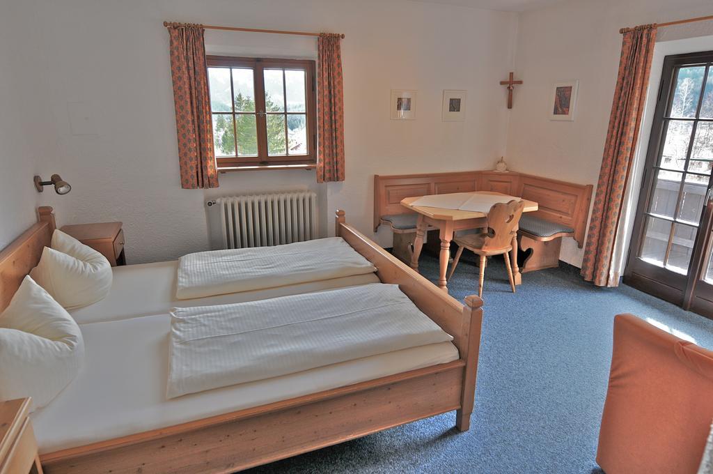 Gastehaus Maria Theresia Hotel Garni Schliersee Rom bilde